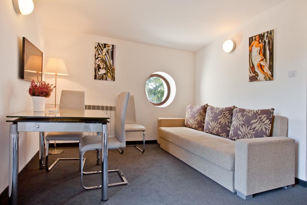Urocza Art Pensjonat Krynica-Zdrój Habitación foto